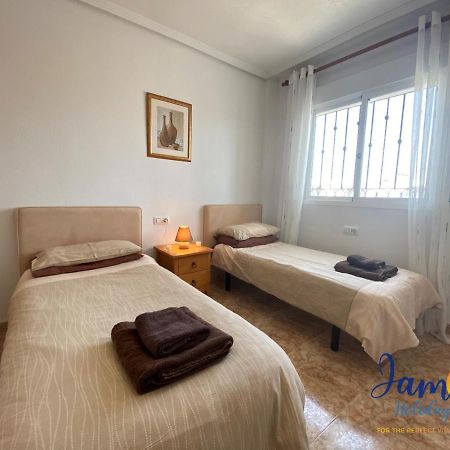 La Cinuelica, R3 1St Floor Apartment Com Pool L129 Торевиеха Екстериор снимка