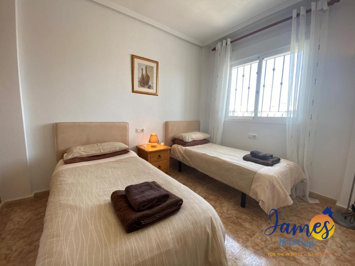 La Cinuelica, R3 1St Floor Apartment Com Pool L129 Торевиеха Екстериор снимка